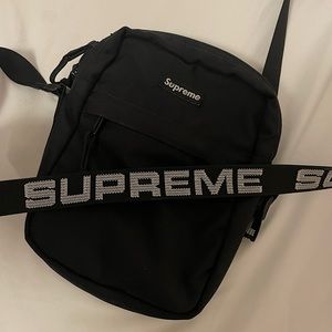 Supreme cross bag